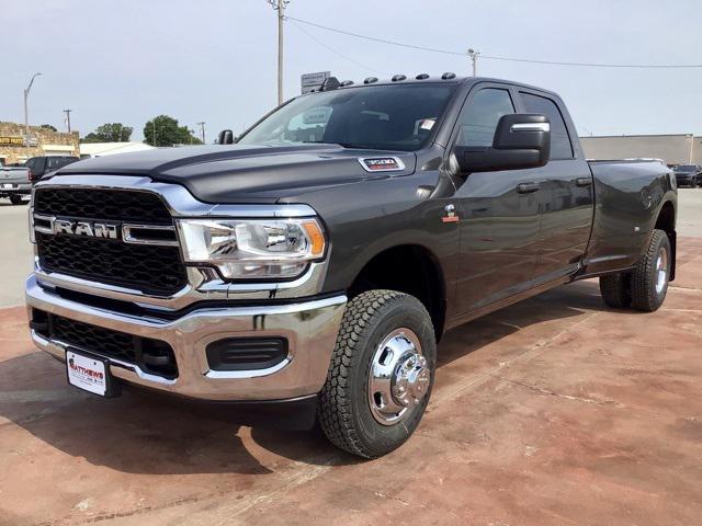 2024 RAM Ram 3500 RAM 3500 TRADESMAN CREW CAB 4X4 8 BOX