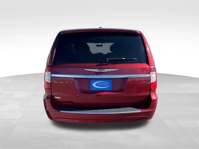 2014 Chrysler Town and Country Touring