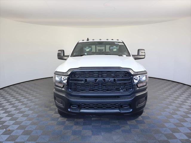 2024 RAM 3500 Tradesman Crew Cab 4x4 8 Box