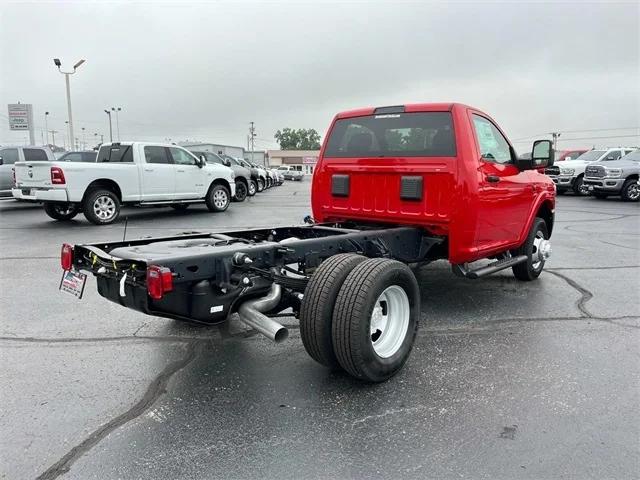 2024 RAM Ram 3500 Chassis Cab RAM 3500 TRADESMAN CHASSIS REGULAR CAB 4X4 60 CA