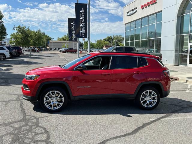 2023 Jeep Compass Latitude Lux FWD