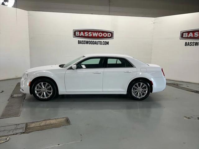 2021 Chrysler 300 Touring L AWD