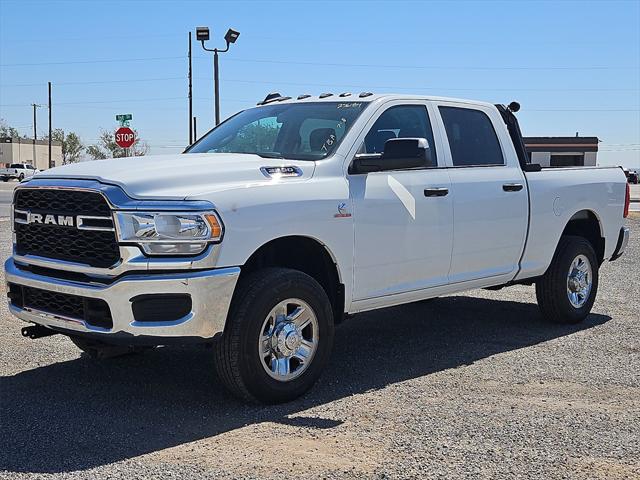 2020 RAM 3500 Tradesman Crew Cab 4x4 64 Box