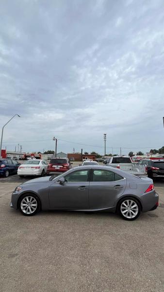 2016 Lexus IS 200t IS 200t Sedan 4D