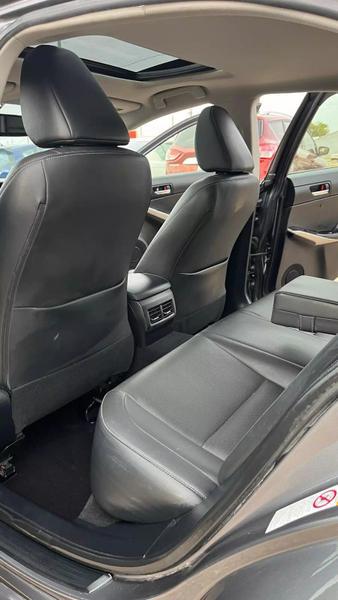 2016 Lexus IS 200t IS 200t Sedan 4D
