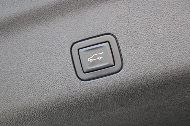2021 Cadillac Escalade 4WD Premium Luxury