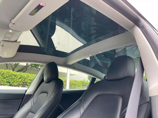 2022 Tesla Model 3 Rear-Wheel Drive