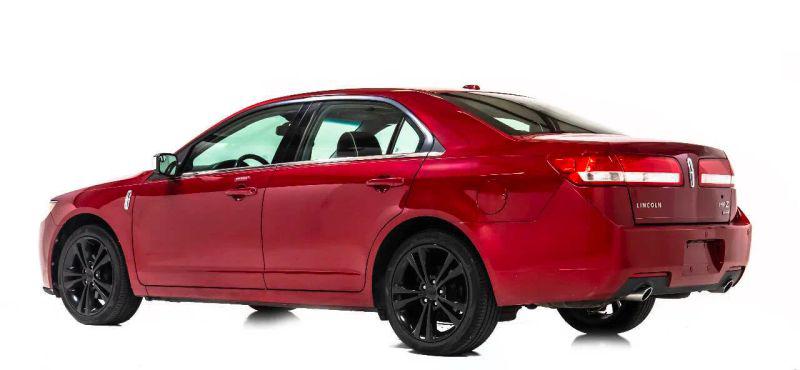 2012 Lincoln MKZ Sedan 4D
