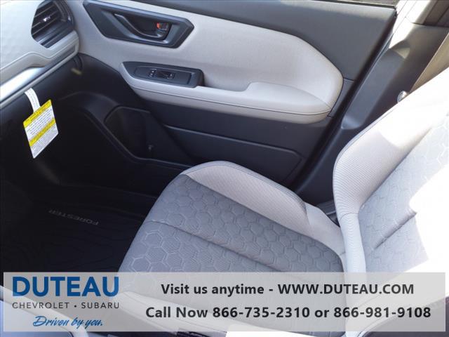 2025 Subaru Forester Base