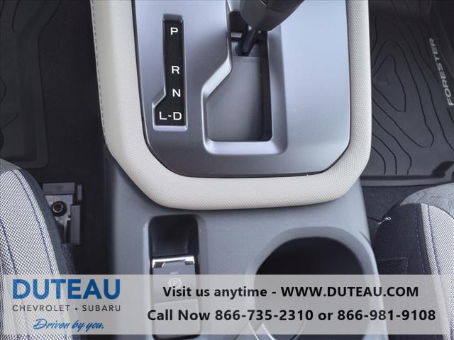 2025 Subaru Forester Base