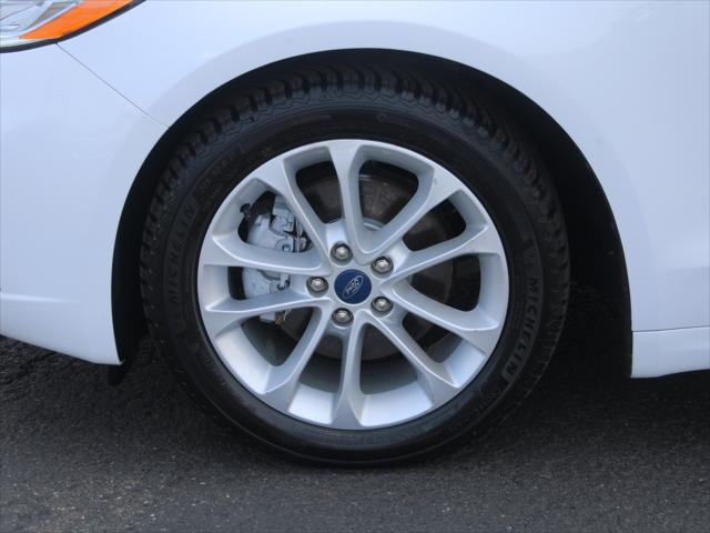 2020 Ford Fusion Hybrid SE