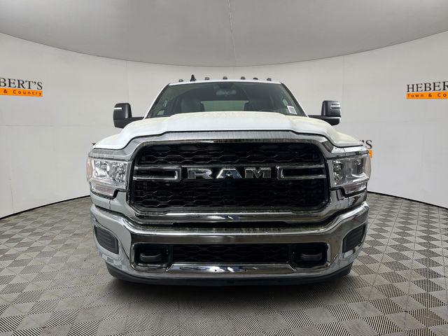 2024 RAM Ram 3500 RAM 3500 TRADESMAN CREW CAB 4X4 8 BOX