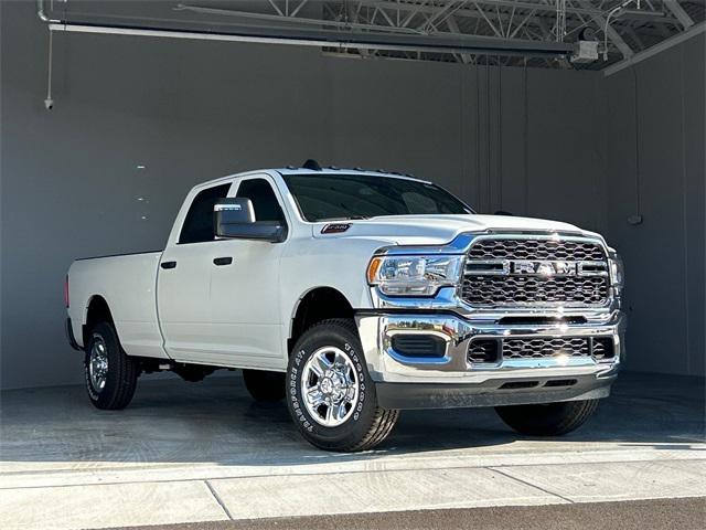 2024 RAM Ram 2500 RAM 2500 TRADESMAN CREW CAB 4X4 8 BOX