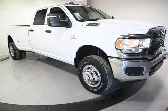 2024 RAM Ram 3500 RAM 3500 TRADESMAN CREW CAB 4X4 8 BOX