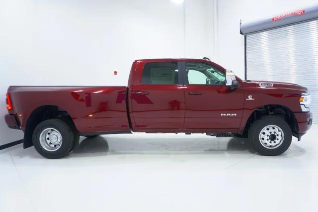 2024 RAM Ram 3500 RAM 3500 LARAMIE CREW CAB 4X4 8 BOX