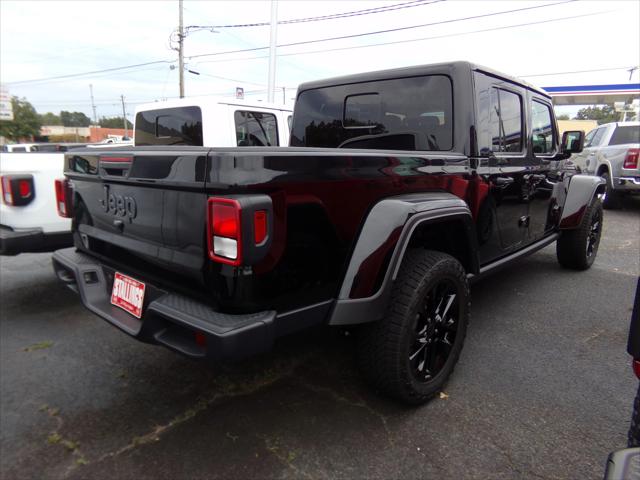 2024 Jeep Gladiator GLADIATOR NIGHTHAWK 4X4