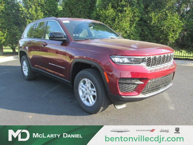 2024 Jeep Grand Cherokee GRAND CHEROKEE LAREDO 4X4