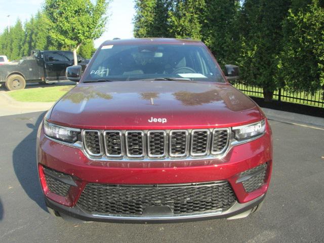 2024 Jeep Grand Cherokee GRAND CHEROKEE LAREDO 4X4