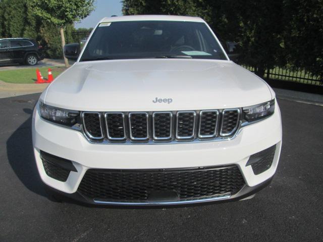 2024 Jeep Grand Cherokee GRAND CHEROKEE LAREDO 4X4