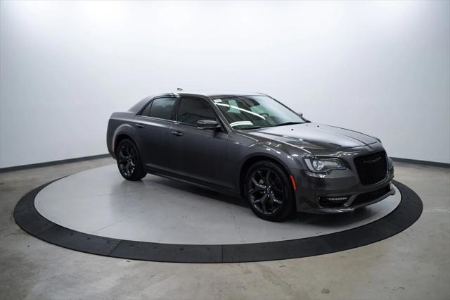 2023 Chrysler 300 Touring L