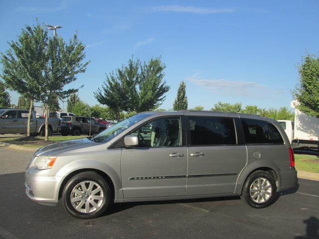 2014 Chrysler Town and Country Touring