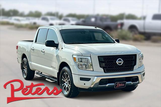 2021 Nissan TITAN Crew Cab SV 4x4