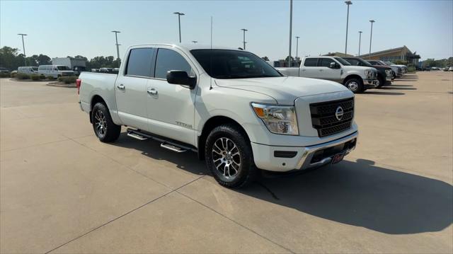 2021 Nissan TITAN Crew Cab SV 4x4