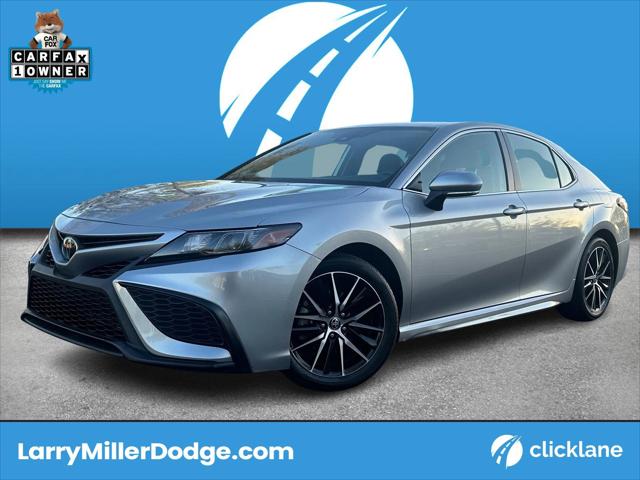 2022 Toyota Camry SE Nightshade Edition