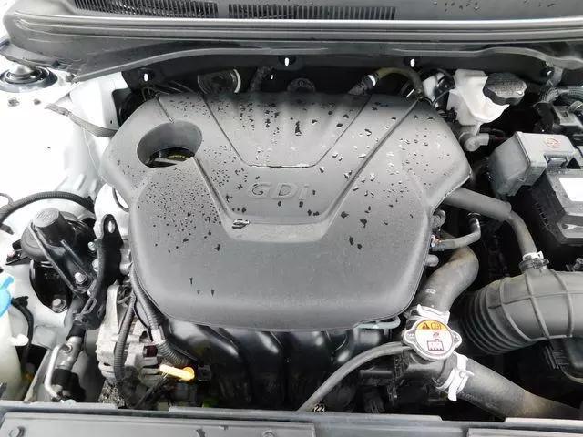2017 Hyundai Veloster Value Edition