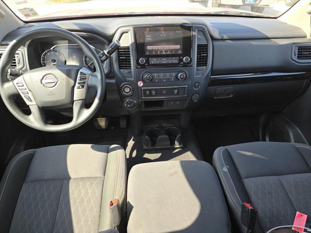2023 Nissan Titan Crew Cab SV 4x4