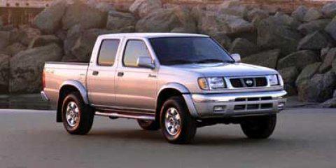 2000 Nissan Frontier SE's photo