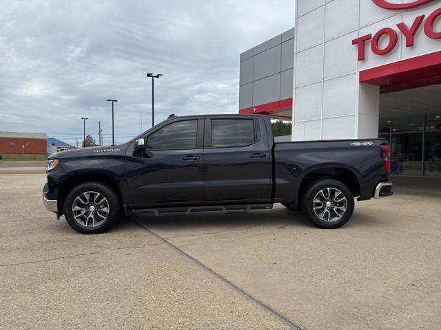 2022 Chevrolet Silverado 1500 4WD Crew Cab Short Bed LT with 2FL