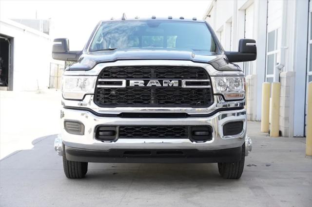 2024 RAM Ram 3500 RAM 3500 TRADESMAN CREW CAB 4X4 8 BOX