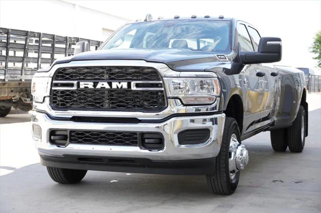 2024 RAM Ram 3500 RAM 3500 TRADESMAN CREW CAB 4X4 8 BOX