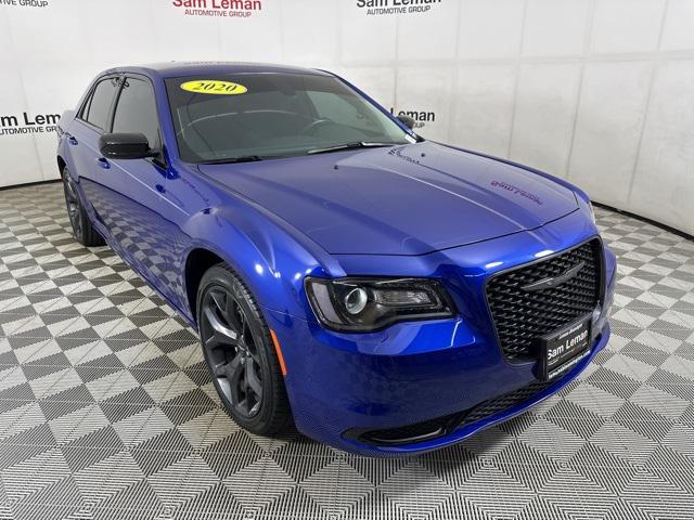 2020 Chrysler 300 Touring