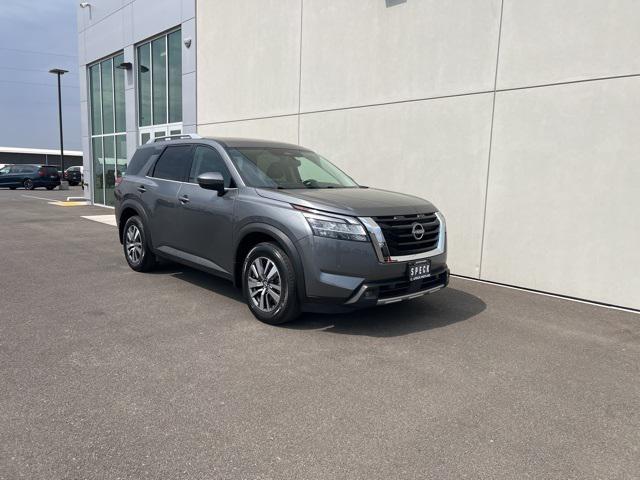 2022 Nissan Pathfinder SL 4WD