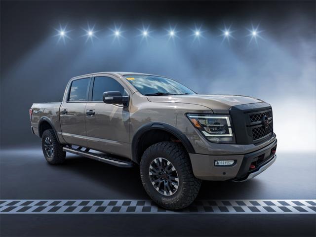 2023 Nissan TITAN Crew Cab PRO-4X 4x4