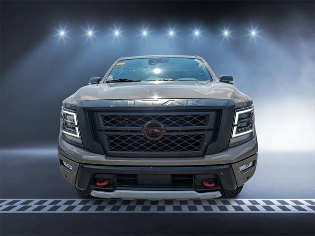 2023 Nissan TITAN Crew Cab PRO-4X 4x4