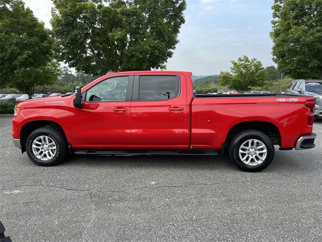 2022 Chevrolet Silverado 1500 4WD Crew Cab Standard Bed LT