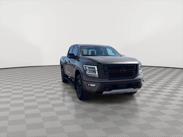 2023 Nissan TITAN Crew Cab PRO-4X 4x4