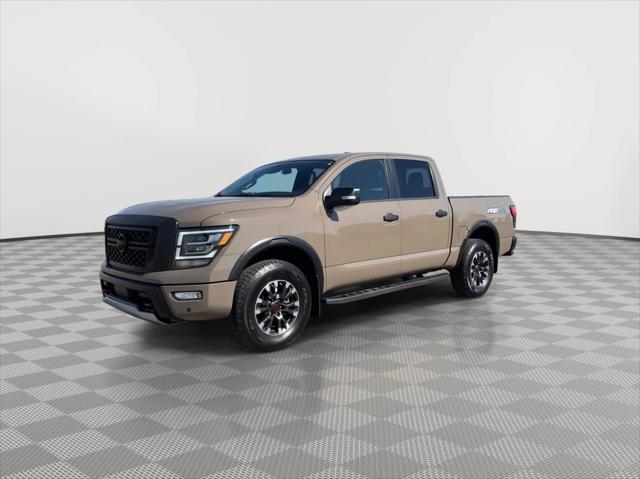 2023 Nissan TITAN Crew Cab PRO-4X 4x4