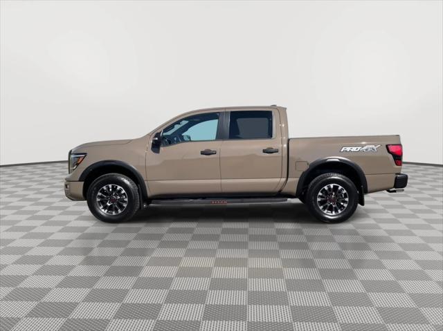 2023 Nissan TITAN Crew Cab PRO-4X 4x4