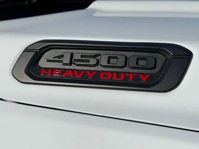 2024 Ram 4500 Chassis Tradesman/SLT
