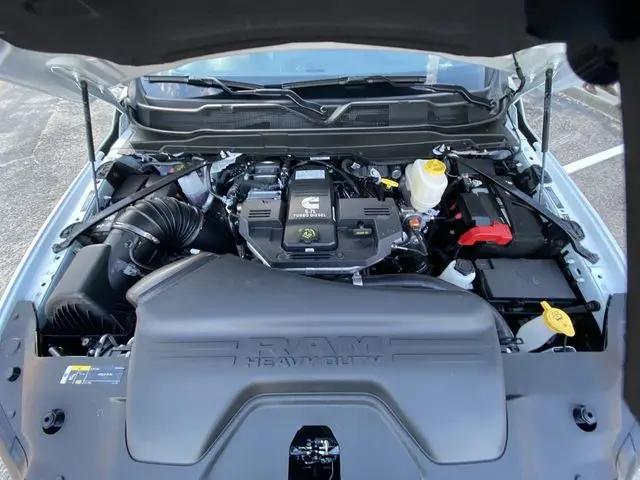2024 Ram 4500 Chassis Tradesman/SLT
