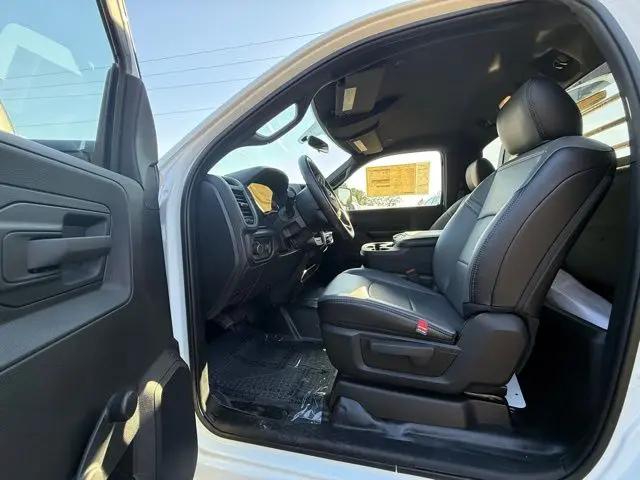 2024 Ram 4500 Chassis Tradesman/SLT