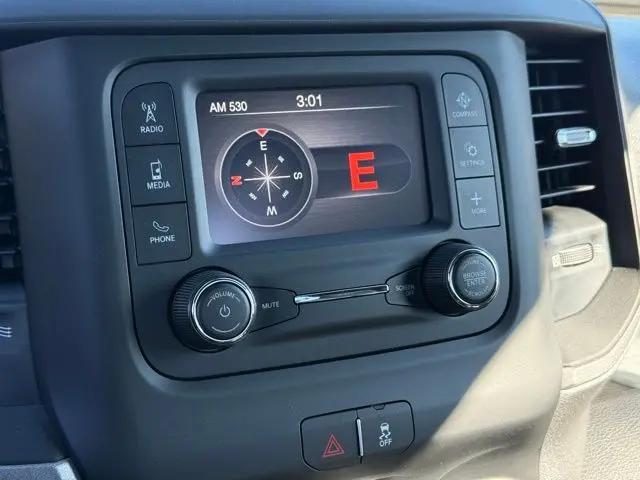 2024 Ram 4500 Chassis Tradesman/SLT