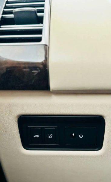 2017 Land Rover Range Rover 3.0L V6 Supercharged HSE