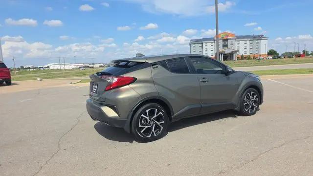 2021 Toyota C-HR XLE