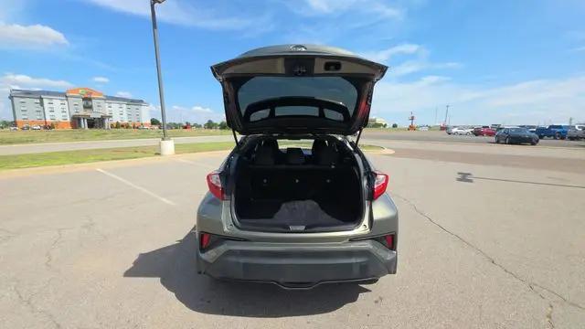 2021 Toyota C-HR XLE
