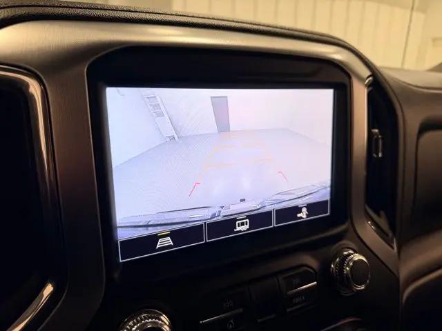 2021 GMC Sierra 1500 4WD Crew Cab Short Box SLT